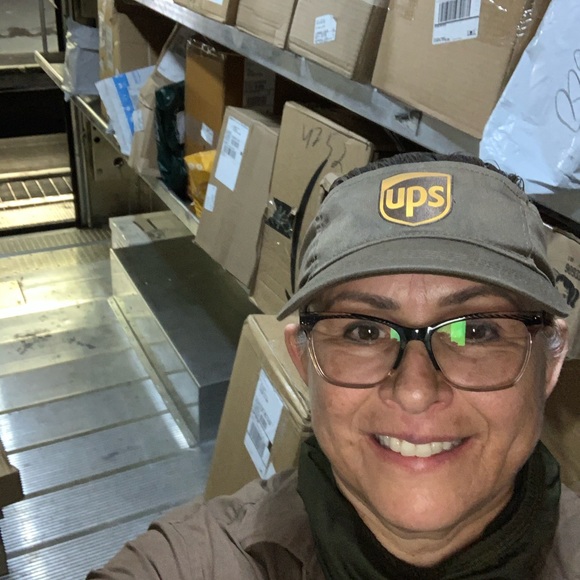 Meet your Posher, Denise - Picture 11 of 14